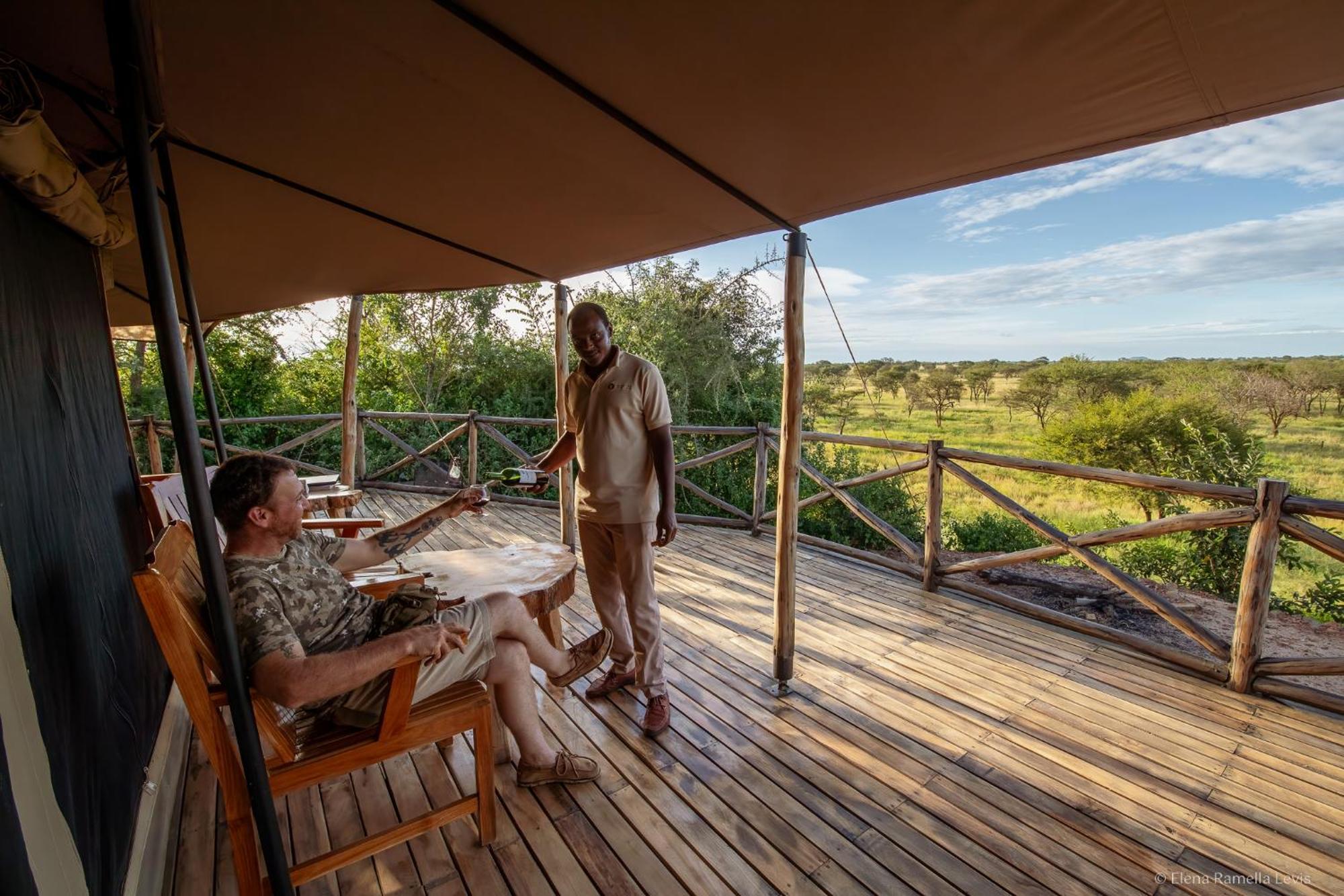 Serengeti Kifaru Tented Lodge Mugumu Exterior foto