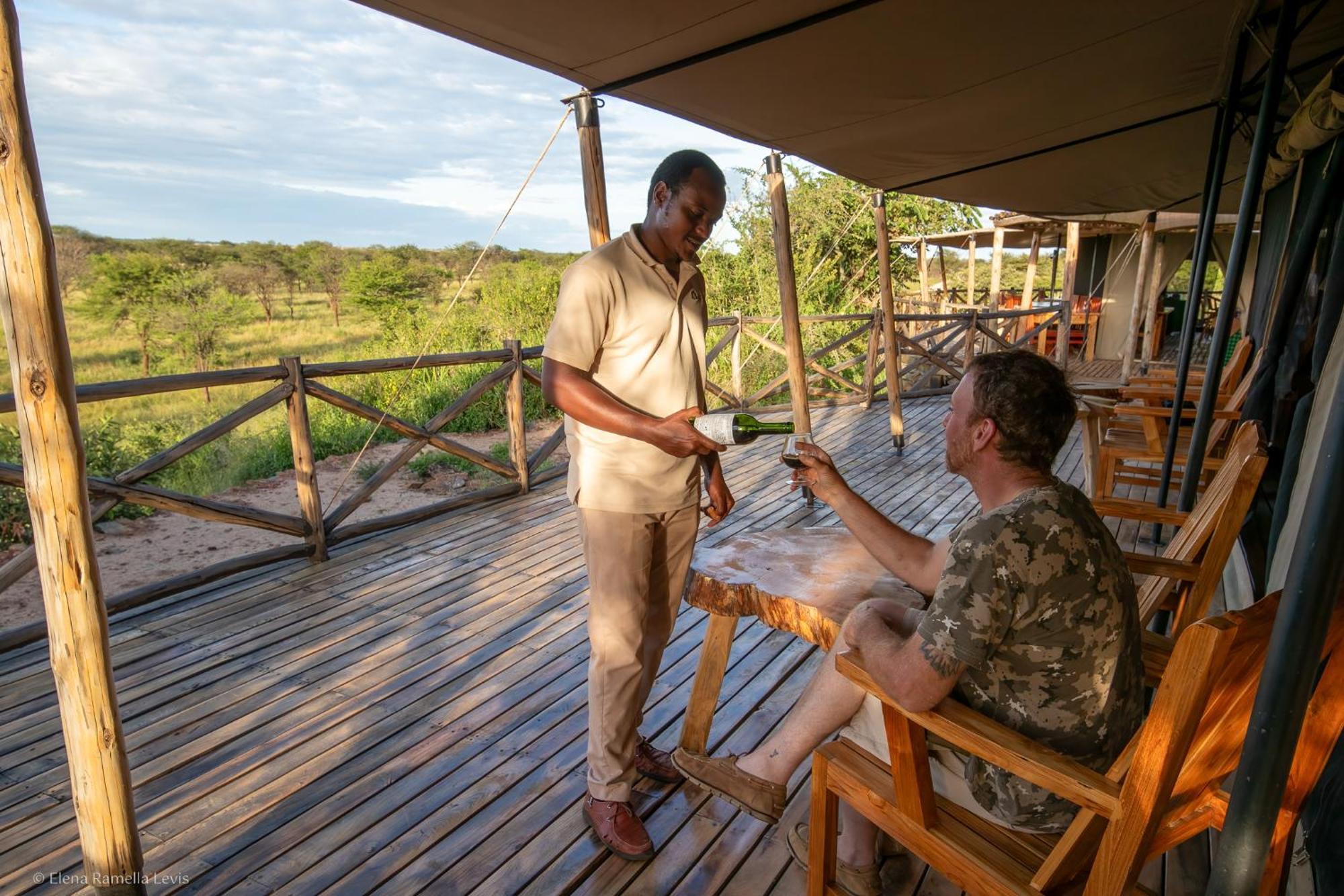 Serengeti Kifaru Tented Lodge Mugumu Exterior foto